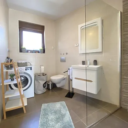 Charming Ira With Pool Holiday home