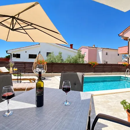Charming Ira With Pool Krk Town