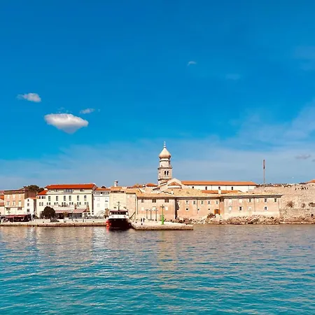 Vikendica Charming Ira With Pool *