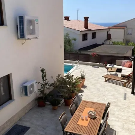 Charming Ira With Pool Vikendica Krk Town